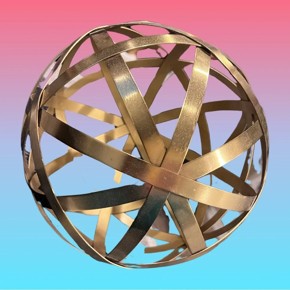 THRESHOLD BRASS DECORATIVE ORB - Picture 5 of 6